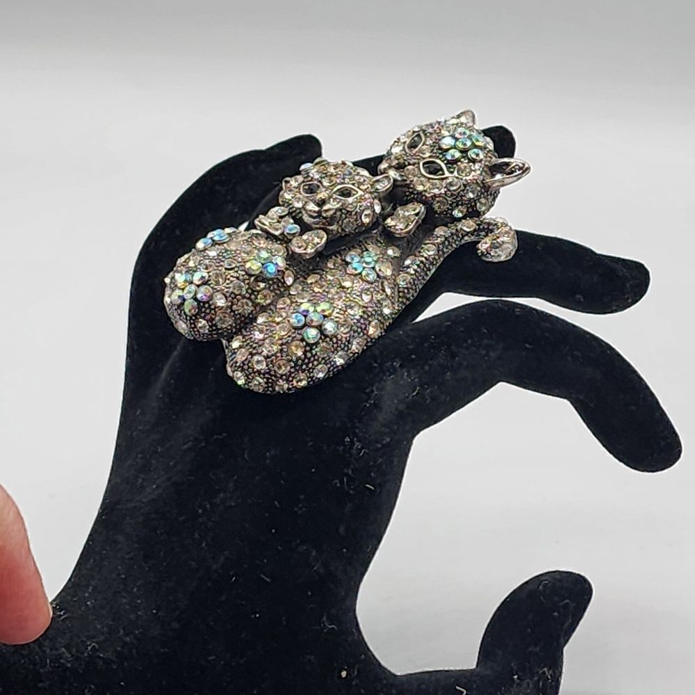 Silver rhinestone sitting Cats ring - Picture 3 of 5